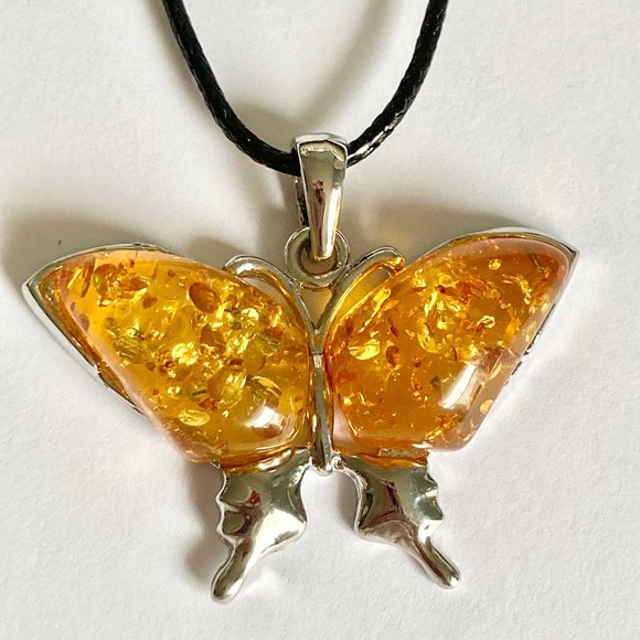 Vintage Yellow Amber Butterfly Necklace Pendant Silver Plated Simulated 18" - Picture 6 of 9